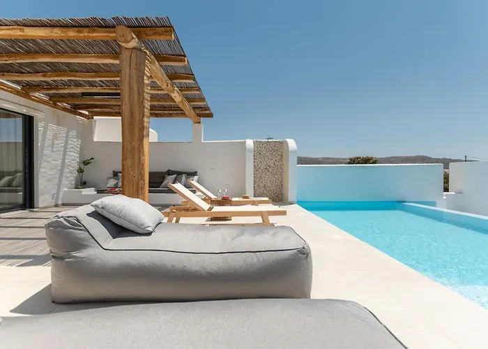 Plaka Riviera Villa *