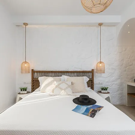 Вилла Plaka Riviera Maragkas