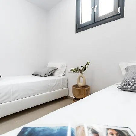 Вилла Plaka Riviera Maragkas