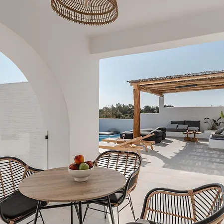 Plaka Riviera Βίλα